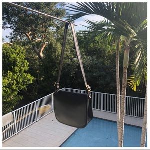 Vintage Coach NYC early 70’s Classic Shoulder Bag #9170 in Black Leather